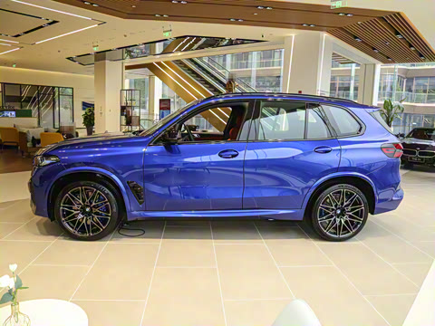 2023�� X5 M ������