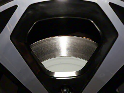 2024�� Taycan 4 Cross Turismo