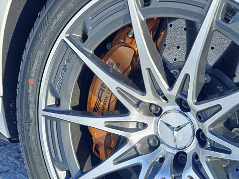 2025�� 63 S E Performance