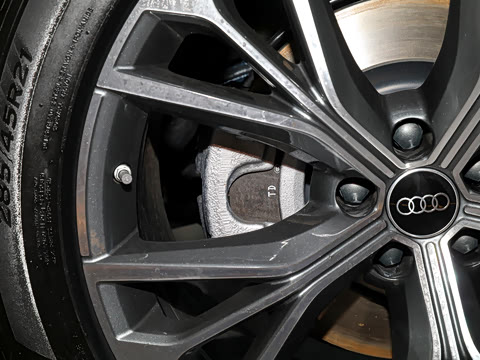 2023�� 55 TFSI ����������