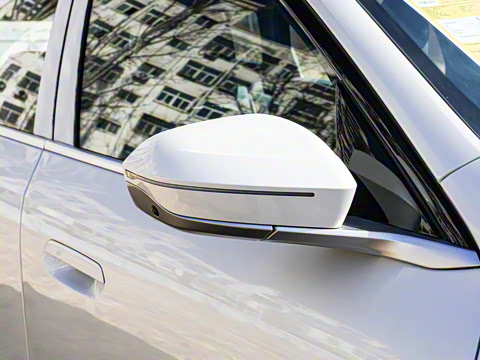 2025�� xDrive30L ������ M�˶���װ