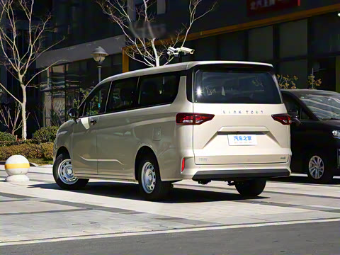 2025�� 1.6L ���������� 7��