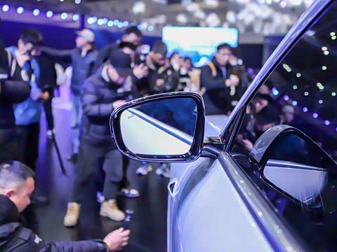 2025�� ����Ultra+ �߶���