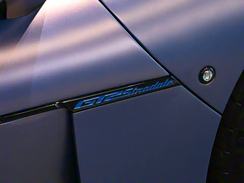 2024�� GT2 Stradale