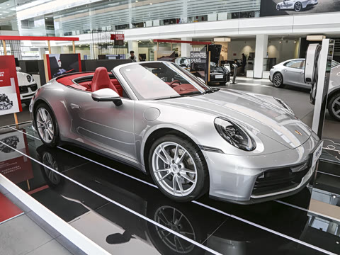 2025�� Carrera Cabriolet 3.0T