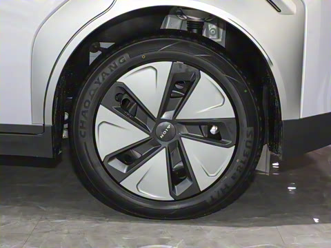 2023�� Plus 610 ������