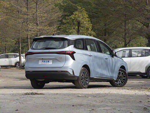 2025�� PHEV ������ 7��