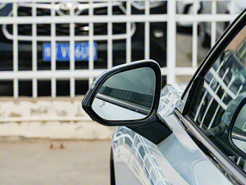 2025�� 560MAX 185kW