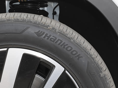 2025�� ������ 300TSI