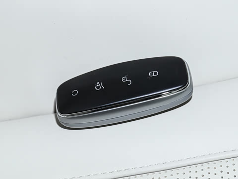 2025�� 702 �Ǽ�˫�������ٰ�