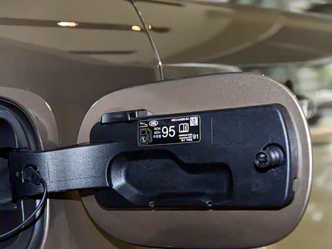 2025�� 110 3.0T P400 X-Dynamic HSE