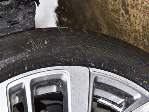 2025�� �Ŀ� E 300 L ʱ����