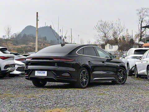 2025�� EV �Ǽݰ� 701KM������