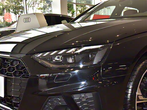 2024�� 40 TFSI ����������(��ҹ��)