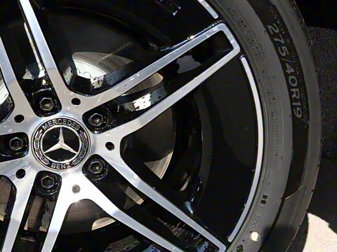 2025�� E 300 ʱ�����˶���