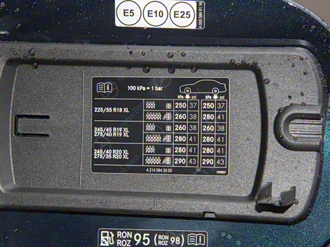 2025�� �Ŀ� E 300 L ������