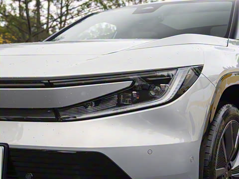 2025�� ����������Max