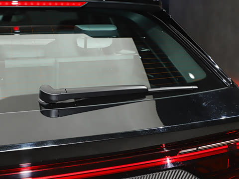 2025�� RS Q8 4.0T 45��������