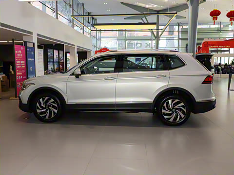 2024�� ���ڿ� 300TSI �Զ��������ڰ�