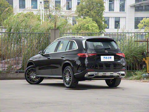 2025�� �Ŀ� GLC 300 L 4MATIC ������ 7��