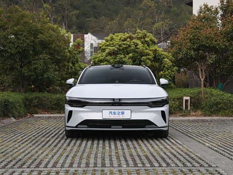 2025�� �����������Ǽݰ� 100kWh