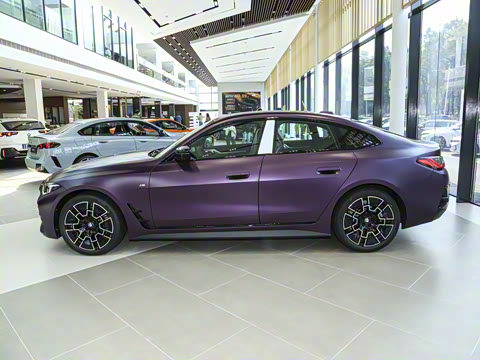 2024�� 430i Gran Coupe M�˶���ҹ��װ