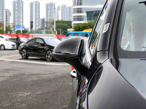 2025�� �Ŀ� GLC 300 L 4MATIC ������ 5��