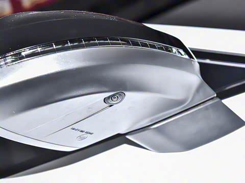 2025�� 200���������� 40 TFSI ���������� B&O ��ҹ��