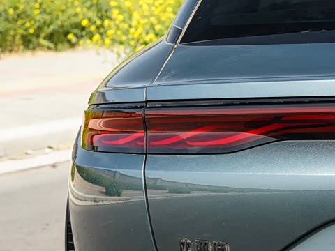 2025�� EV 701KM�����״��콢��