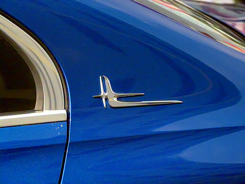 2024�� �Ŀ��� C 260 L �˶���