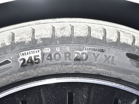 2025�� E 300 �������˶���