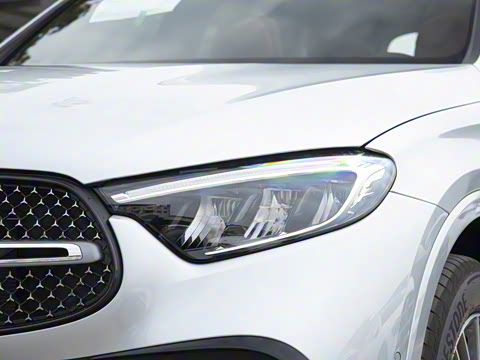 2025�� GLC 300 L 4MATIC ������ 5��