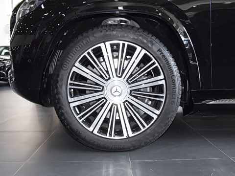 2025�� GLS 480 4MATIC