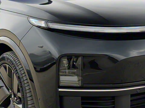 2025�� Ultra ���ܻ��°�