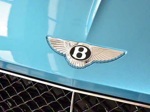 2024�� GT V8 Edition 8