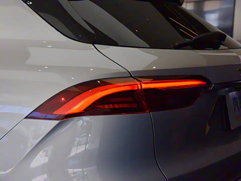 2023�� 3.0T Trofeo