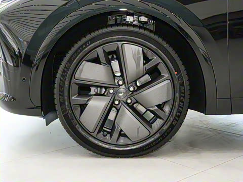 2025�� Max ���ܻ��°�