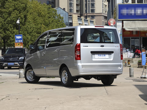 2025�� 1.8L �ֶ������ 5��