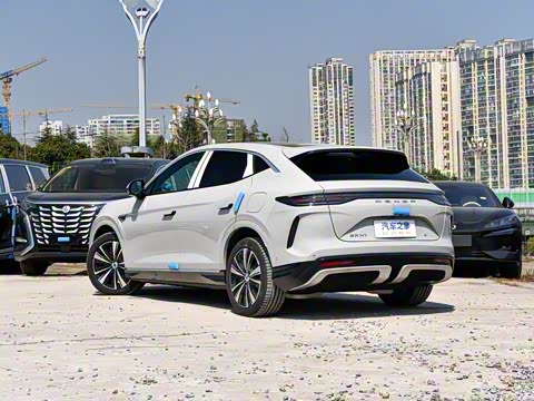 2025�� 702 �Ǽ�˫�������ٰ�