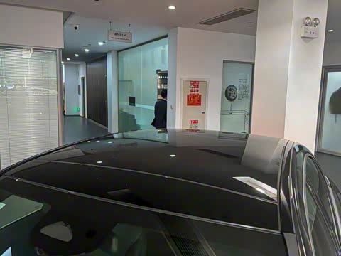 2025�� �Ŀ� C 260 L �˶���