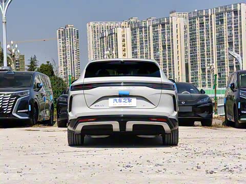 2025�� 702 �Ǽ�˫�������ٰ�