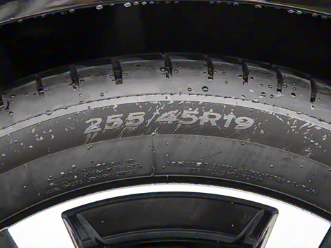 2025�� S 400 L ������