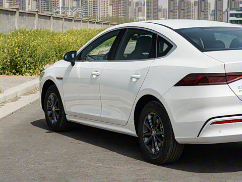 2025�� EV 510KM ��׼��