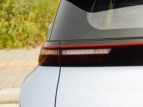 2025�� �Ǽݰ� 305km ���ɰ�