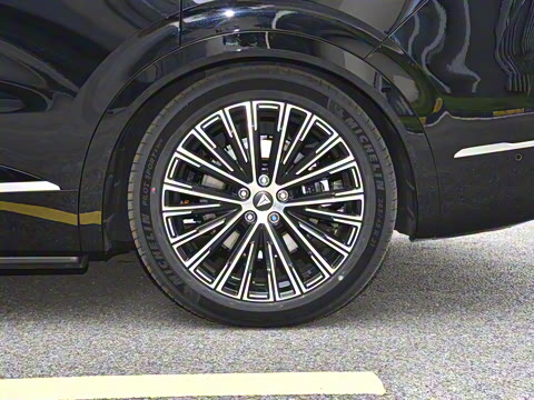 2025�� ����Ultra