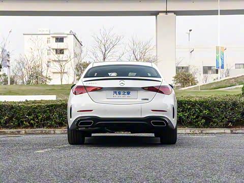 2025�� �Ŀ� C 260 L �ҹ�˶���