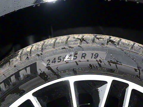 2025�� EV �Ǽݰ� 701KM�����״�������