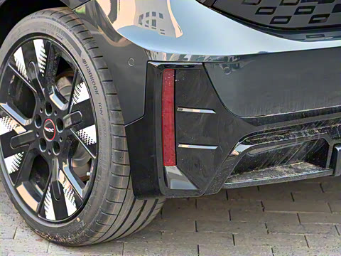 2025�� JOHN COOPER WORKS