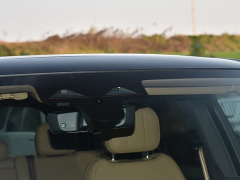 2025�� 3.0 L6 400PS ʢ���ӳ���