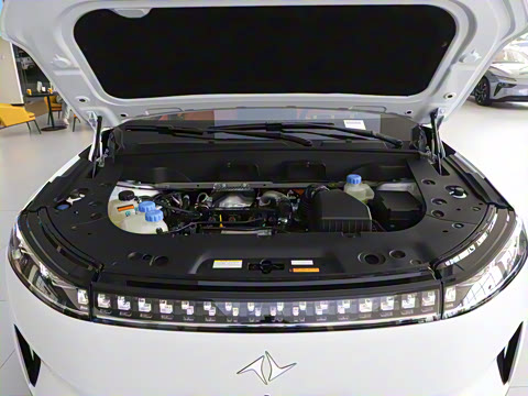 2025�� 210Ultra���̰� 6��